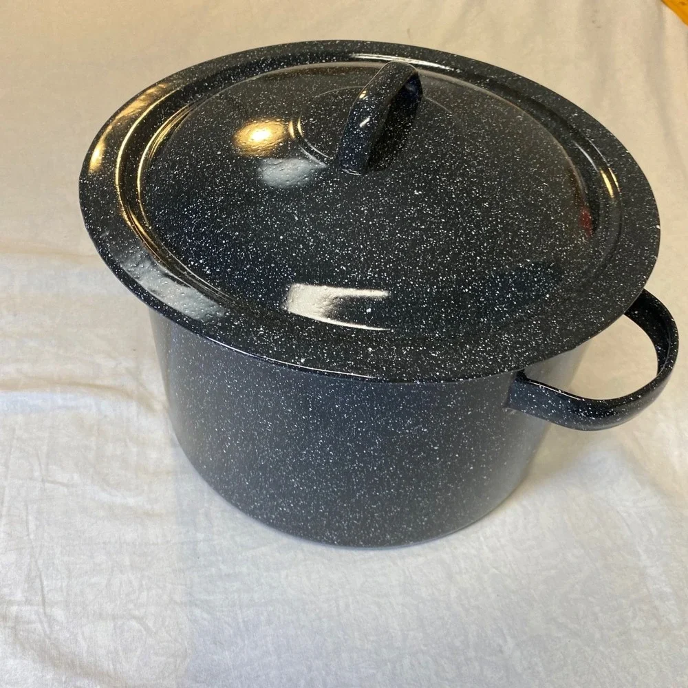 Vintage Black Speckled Enamelware Stock Pot Canner Dutch Oven w Lid 10 Qt
